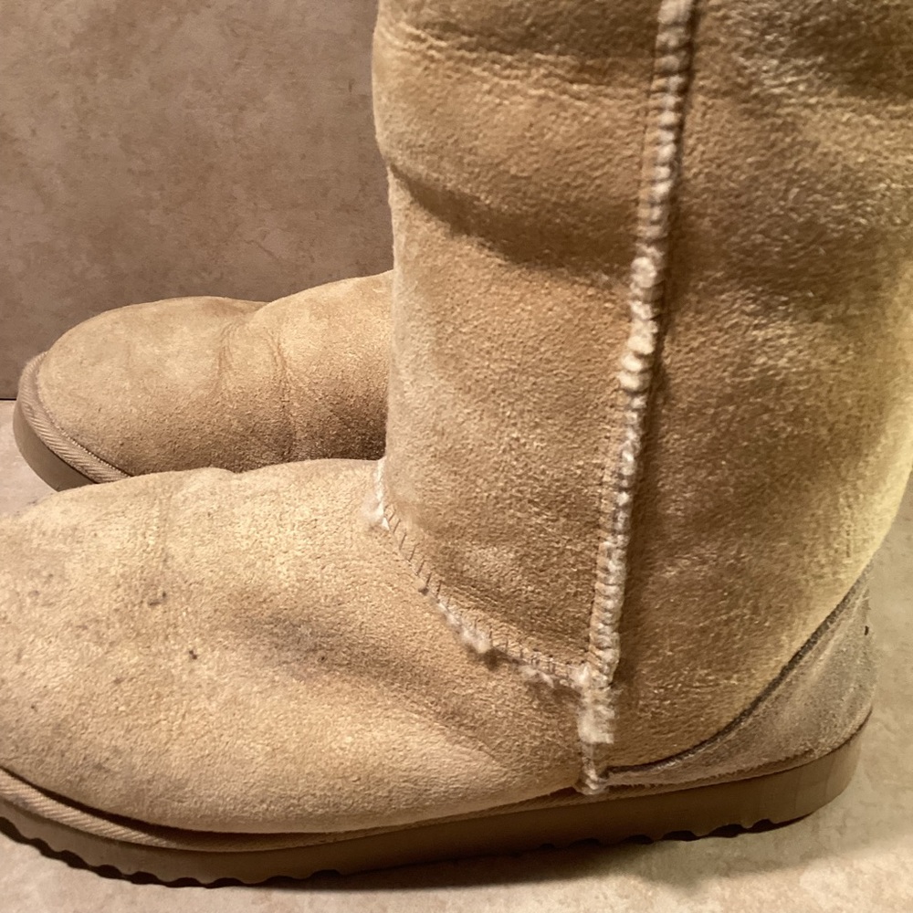 Ugg Y2K Tan Men’s Boot Size 9